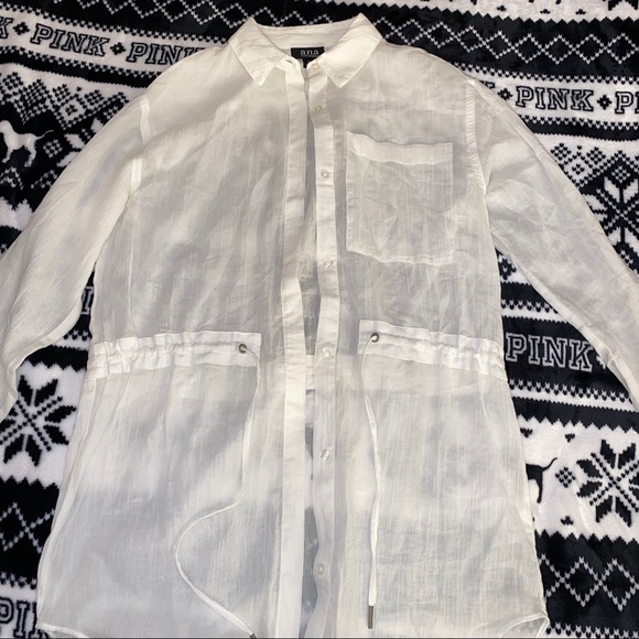 Women Top - Picture 3 of 3